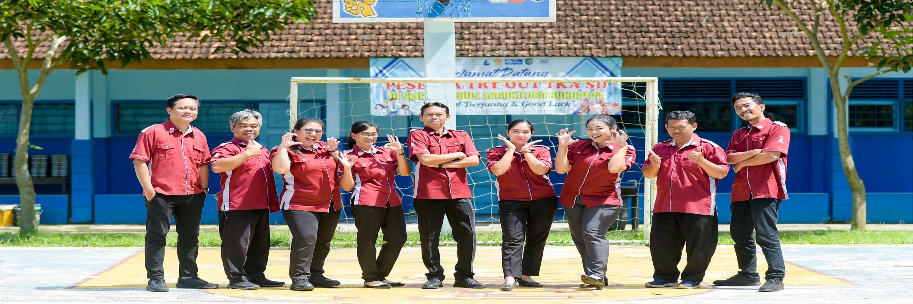 Bapak Ibu Guru dan Karyawan SMP Kanisius Argokiloso Sukorejo